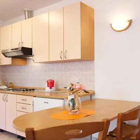 דירה In Mit Eigenem Balkon By Interhome באסקה