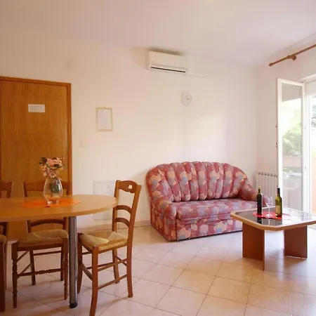 דירה In Mit Eigenem Balkon By Interhome *